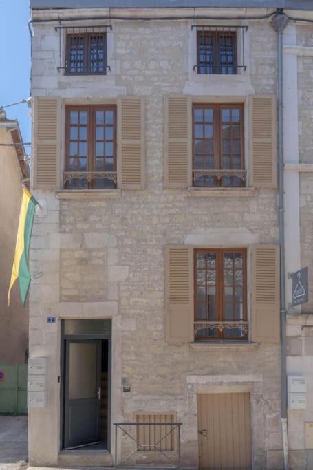 Le Beau Chardonnay, Au Coeur De Chablis Apartment Bagian luar foto
