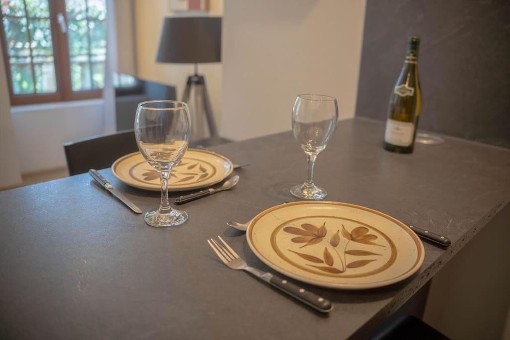 Le Beau Chardonnay, Au Coeur De Chablis Apartment Bagian luar foto